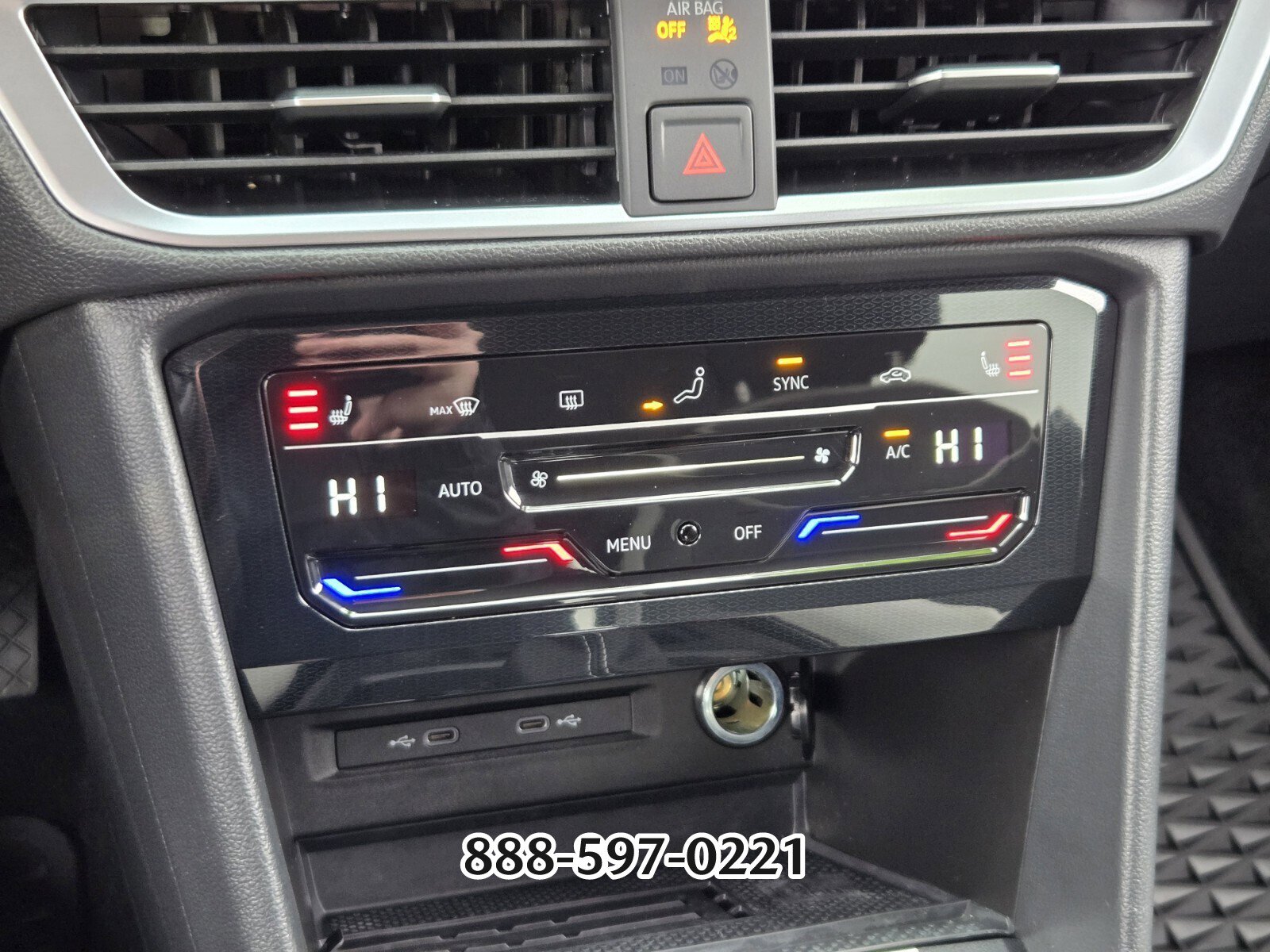 Certified 2025 Volkswagen Taos SE image 22