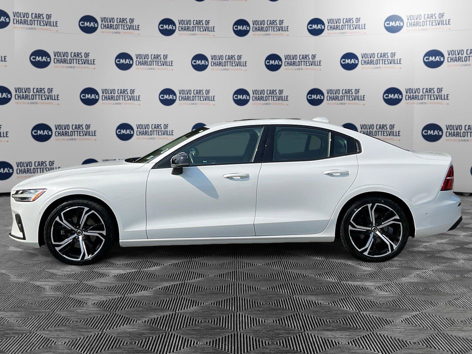 Used 2023 Volvo S60 B5 Plus w/ Climate Package AWD/4WD image 2