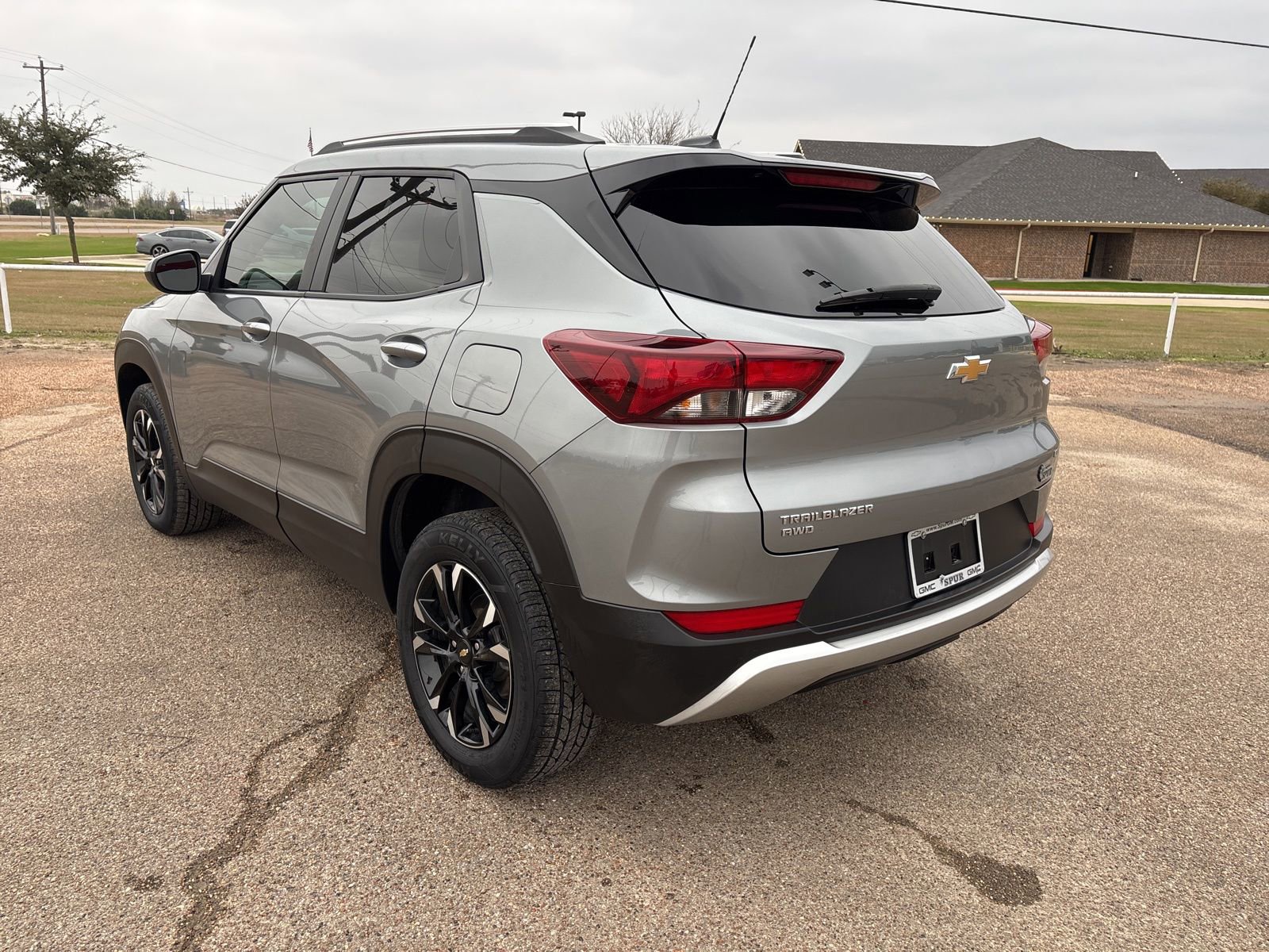 Certified 2023 Chevrolet TrailBlazer LT w/ Convenience Package image 3