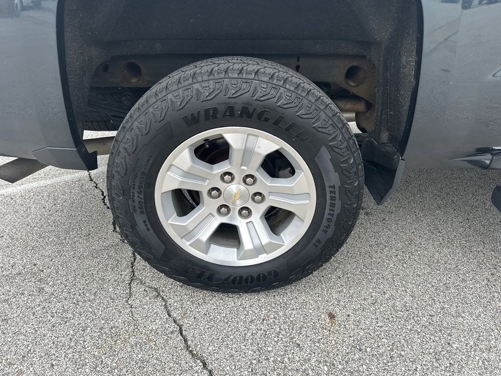 Used 2018 Chevrolet Silverado 1500 LT w/ All Star Edition image 35