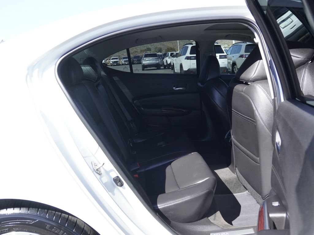 Used 2017 Acura TLX FWD image 28