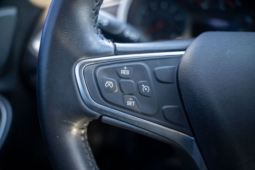 Used 2022 Chevrolet Malibu RS image 21