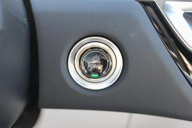 New 2025 Cadillac Lyriq Luxury image 24