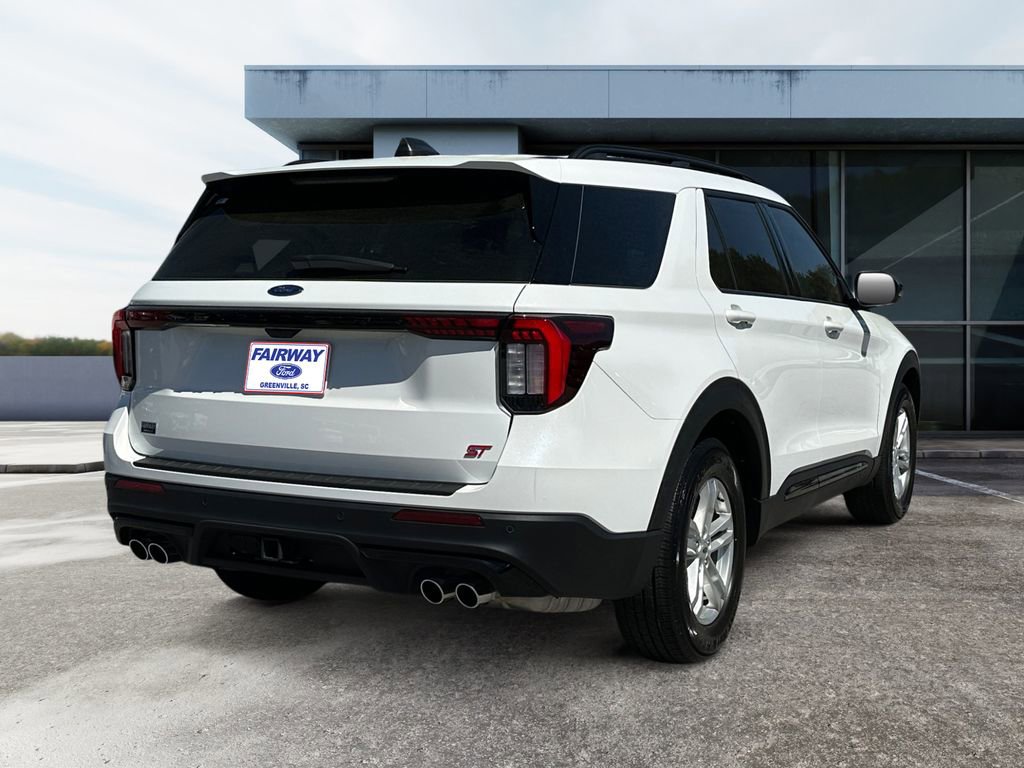 Used 2025 Ford Explorer ST AWD/4WD image 6