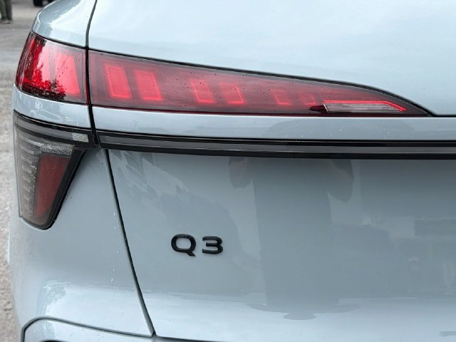 New 2026 Audi Q3 quattro 2.0T AWD/4WD image 10