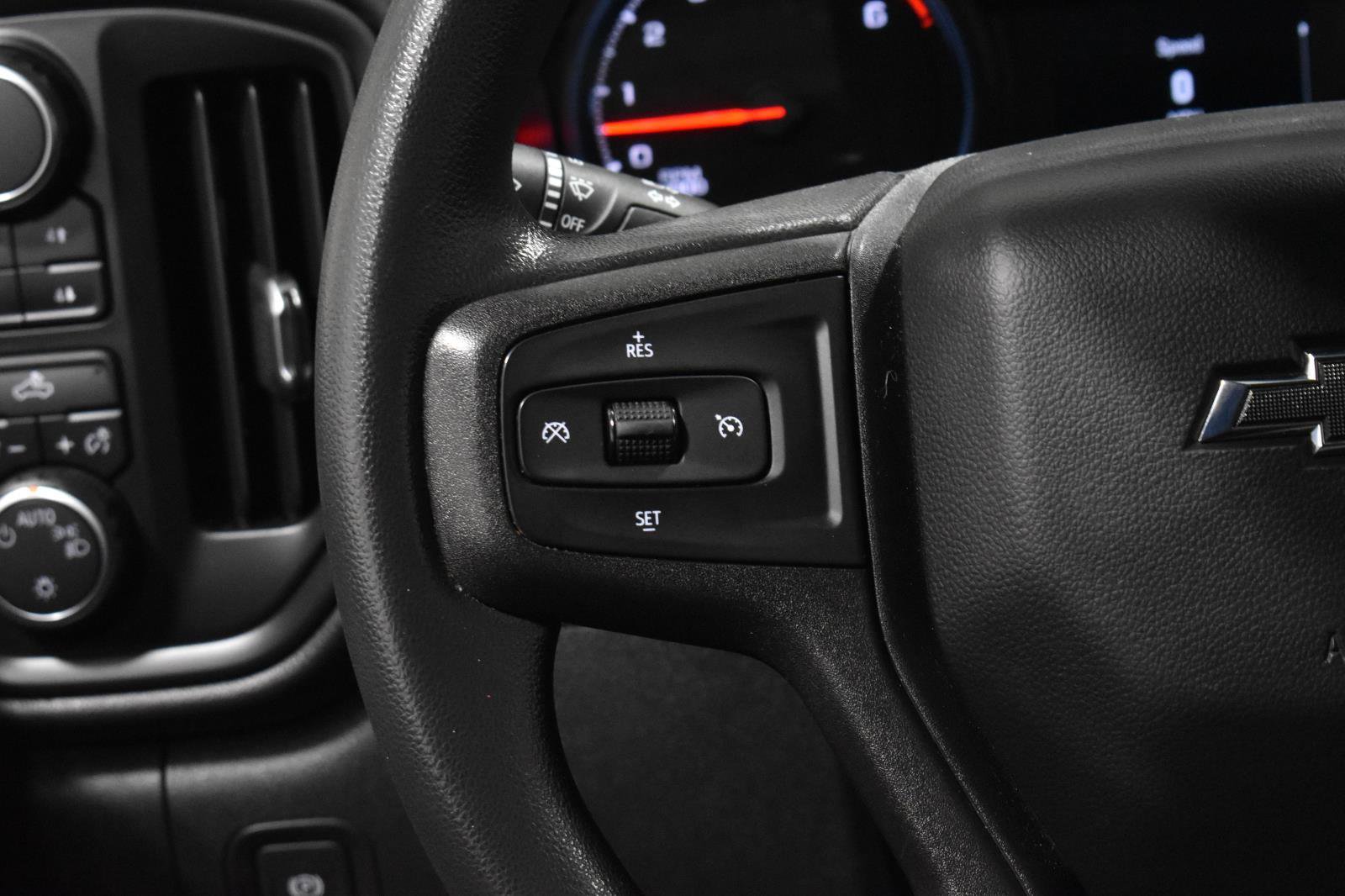 Used 2019 Chevrolet Silverado 1500 Custom Trail Boss w/ Custom Convenience Package AWD/4WD image 10