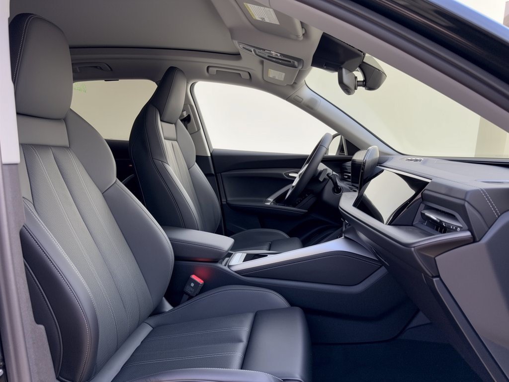 Certified 2025 Audi Q5 Premium w/ Premium Plus AWD/4WD image 30