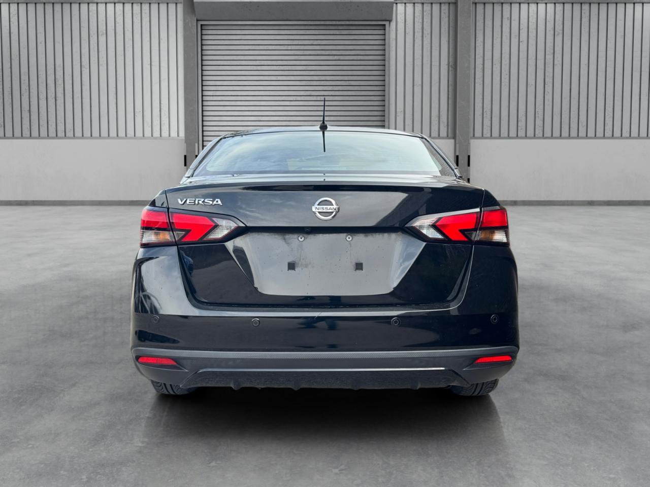 Used 2021 Nissan Versa S image 10