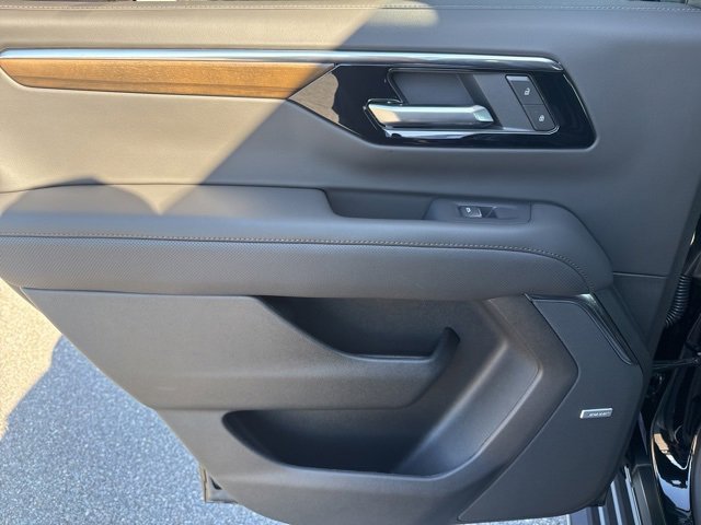 New 2026 Chevrolet Tahoe High Country w/ Sun And Tow Package image 21