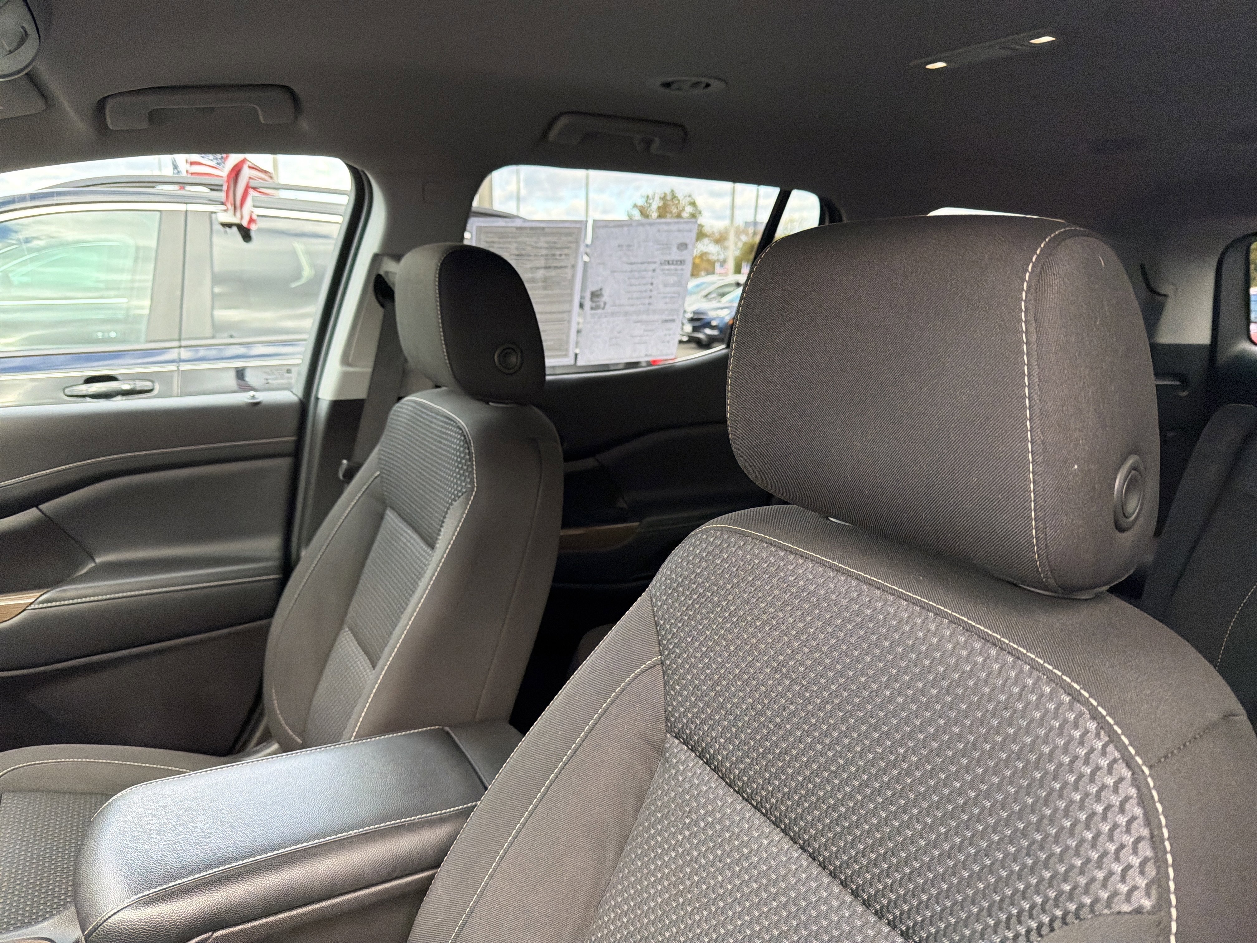 Certified 2023 GMC Acadia SLE image 11