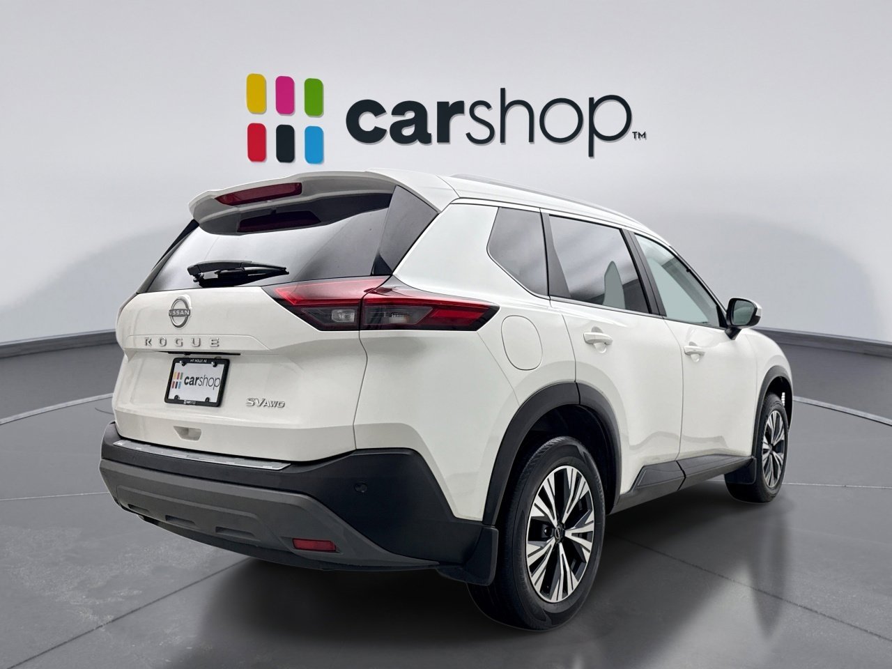Used 2023 Nissan Rogue SV w/ SV Premium B Package image 5