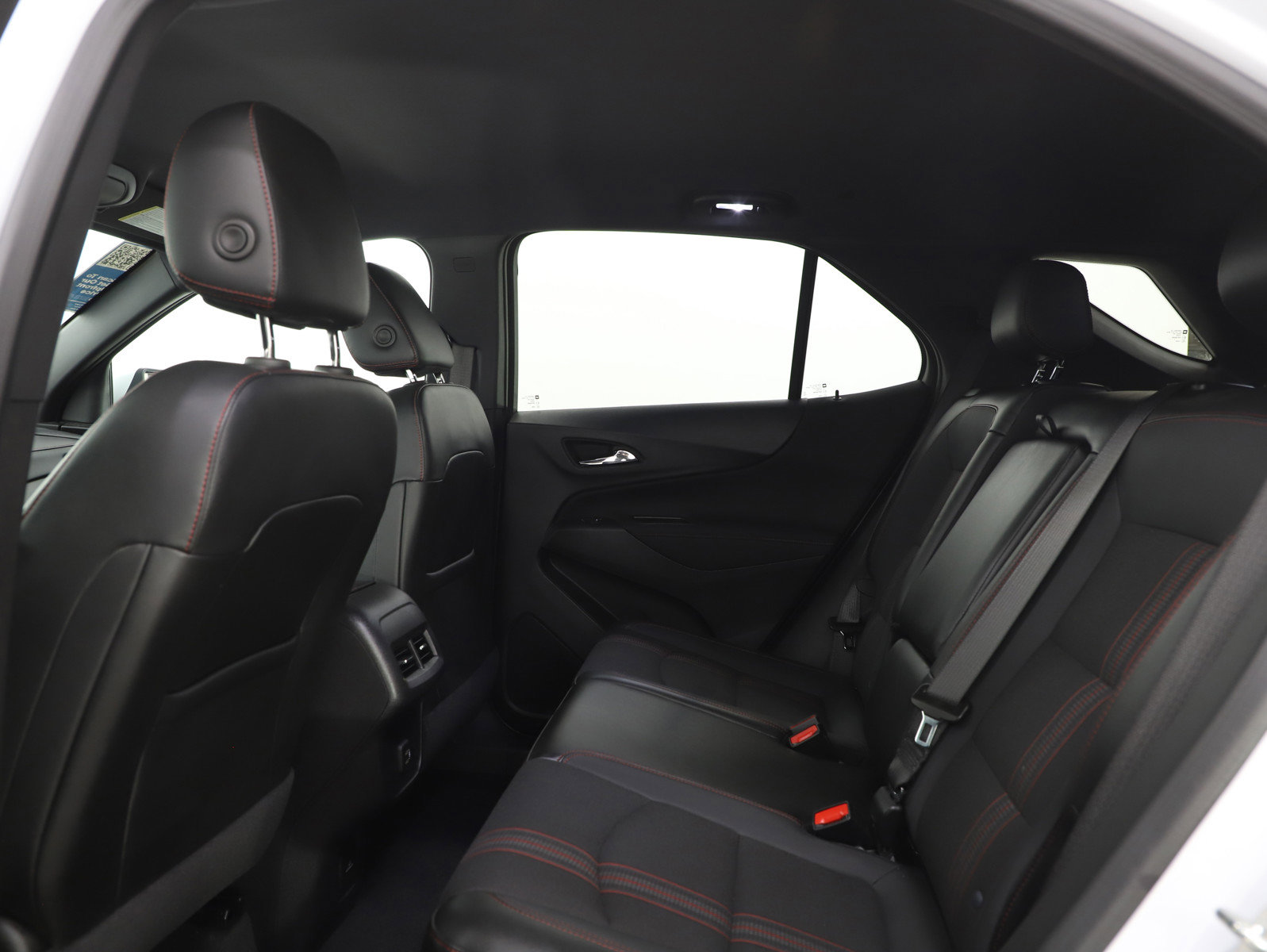 Used 2023 Chevrolet Equinox RS image 19