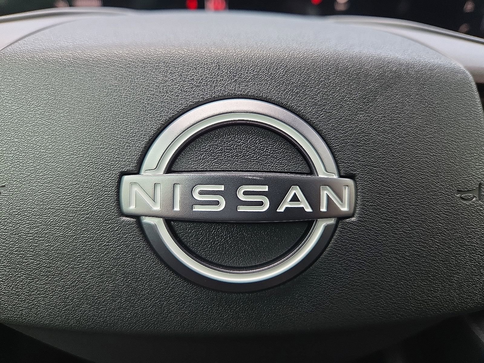 Used 2025 Nissan Murano SV AWD/4WD image 19