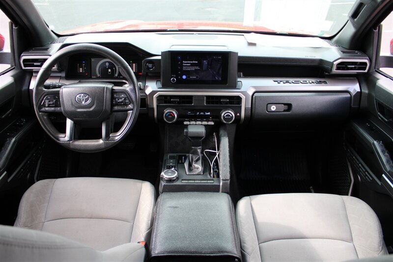 Used 2024 Toyota Tacoma SR5 AWD/4WD image 31
