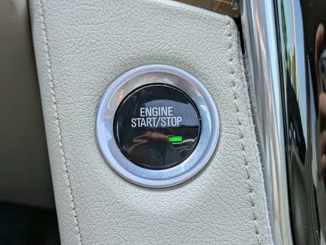 Used 2020 Cadillac Escalade Premium Luxury AWD/4WD image 34