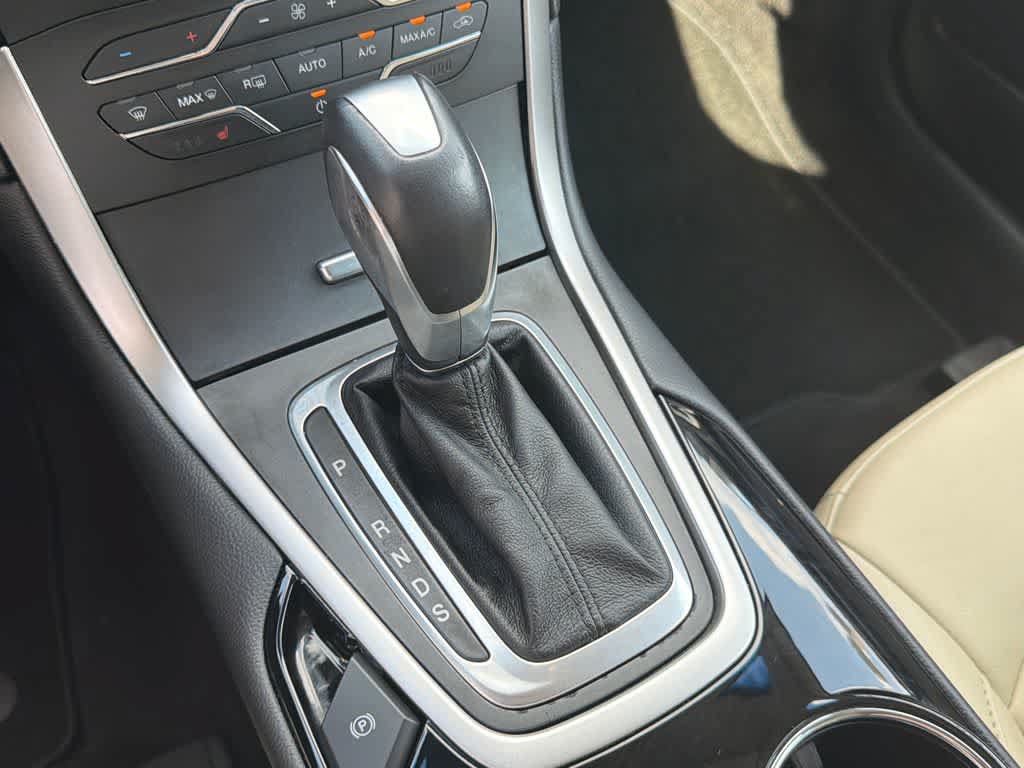 Used 2018 Ford Edge SEL w/ Equipment Group 201A FWD image 30