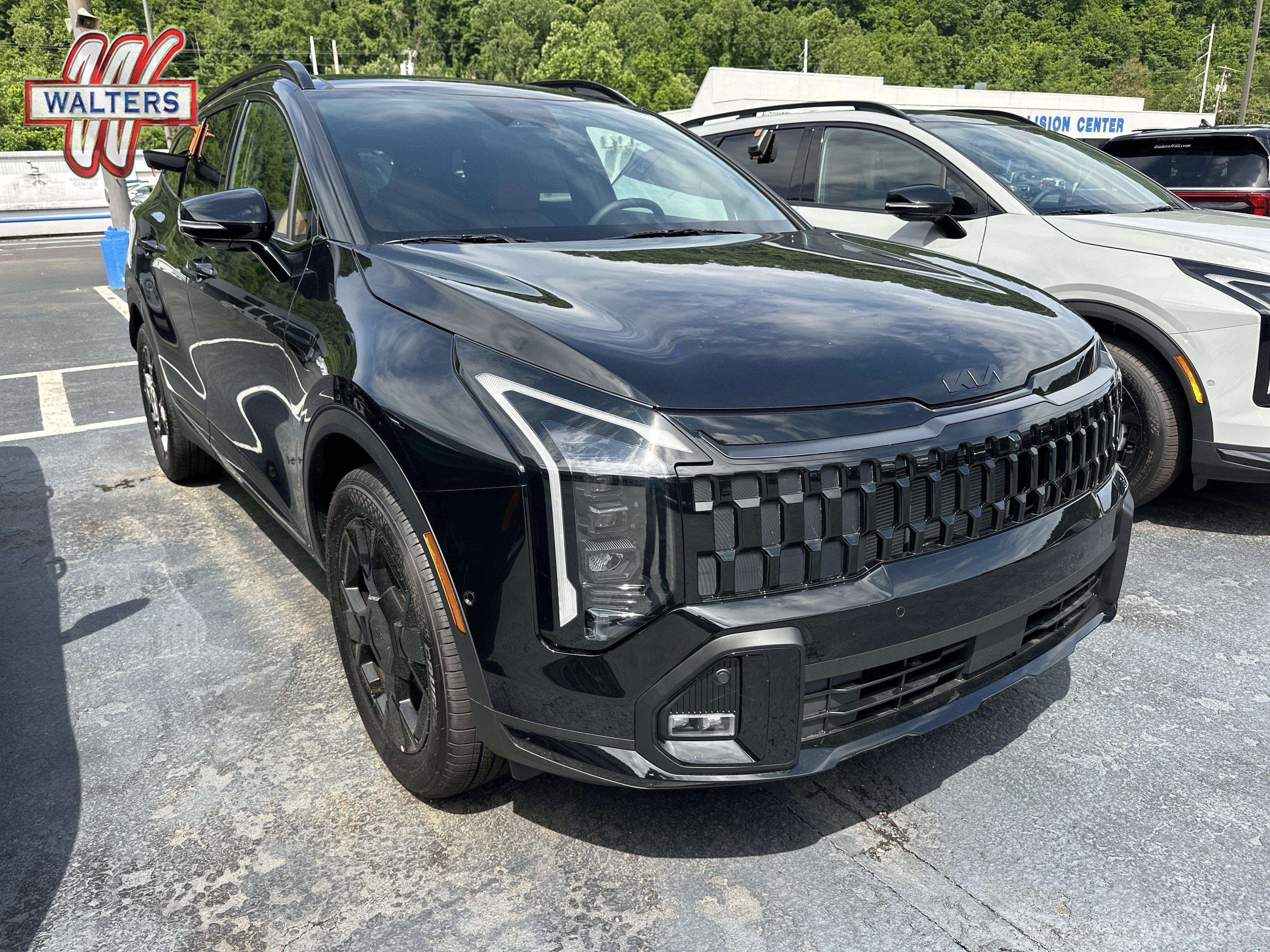 New 2026 Kia Sportage X-Line w/ X-Line Technology Package AWD/4WD image 1