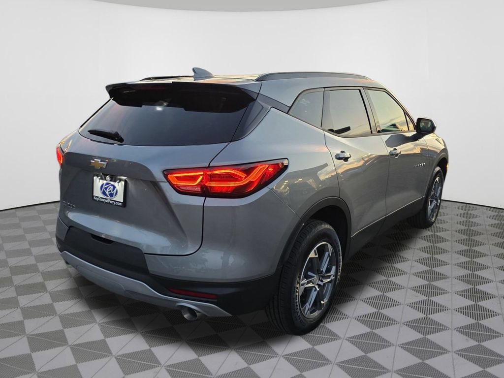 New 2026 Chevrolet Blazer LT w/ Convenience Package FWD image 8
