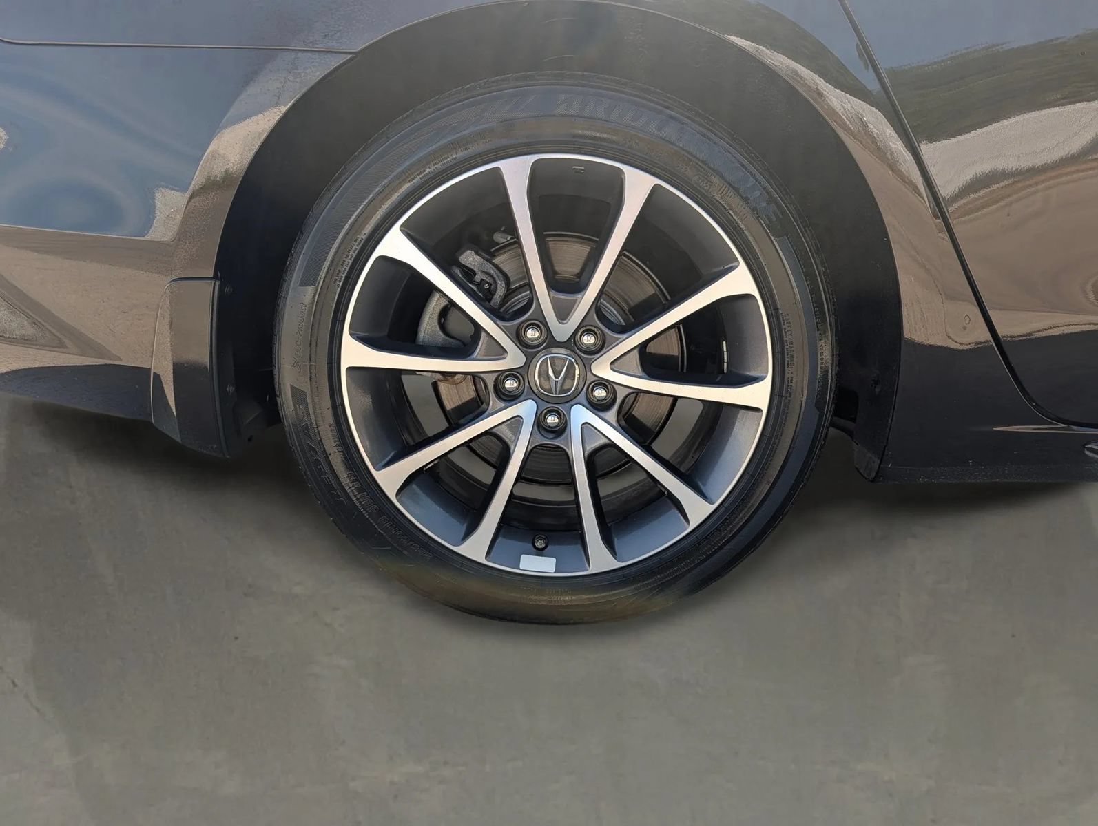Used 2018 Acura TLX w/ Technology Package FWD image 11