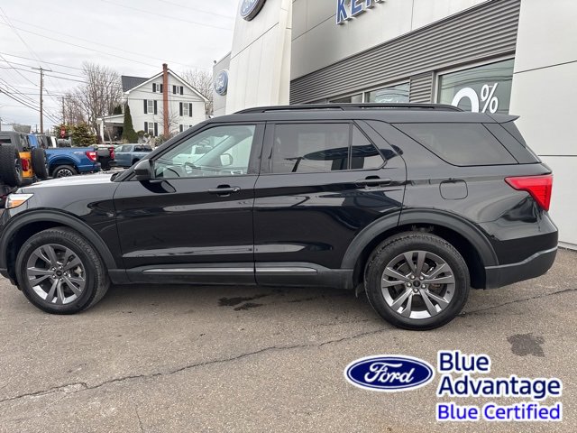Used 2022 Ford Explorer XLT w/ Equipment Group 202A image 9