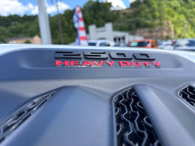 New 2026 RAM 2500 Laramie w/ Night Edition AWD/4WD image 13