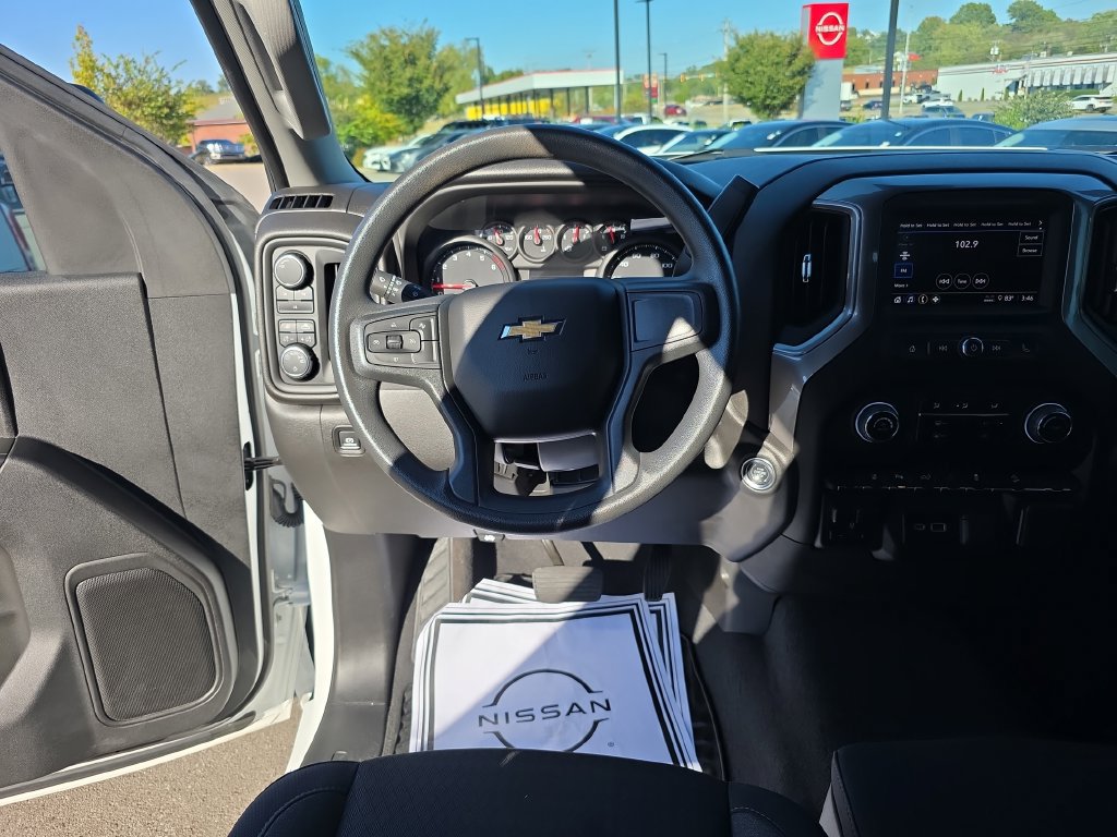 Used 2025 Chevrolet Silverado 2500 Custom w/ Custom Value Package AWD/4WD image 23