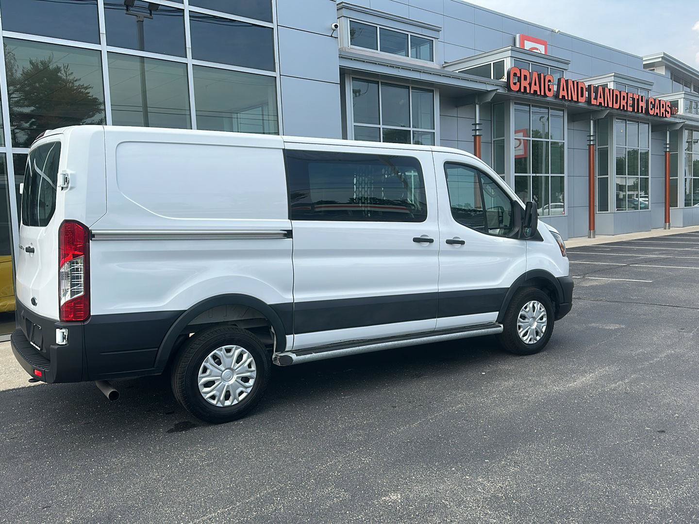 Used 2025 Ford Transit 250 Low Roof w/ Exterior Upgrade Package RWD image 3