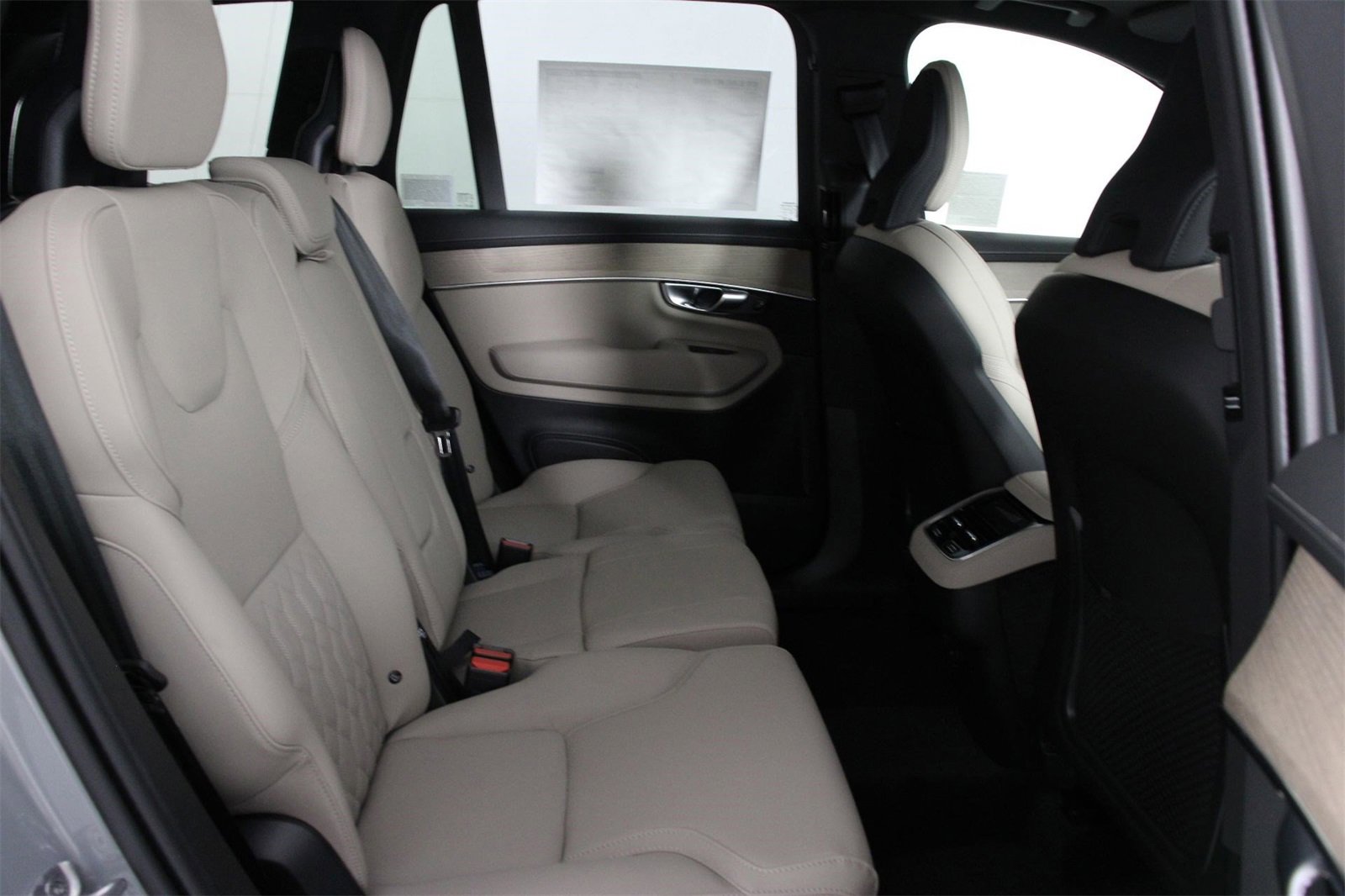 New 2026 Volvo XC90 B5 Plus image 11