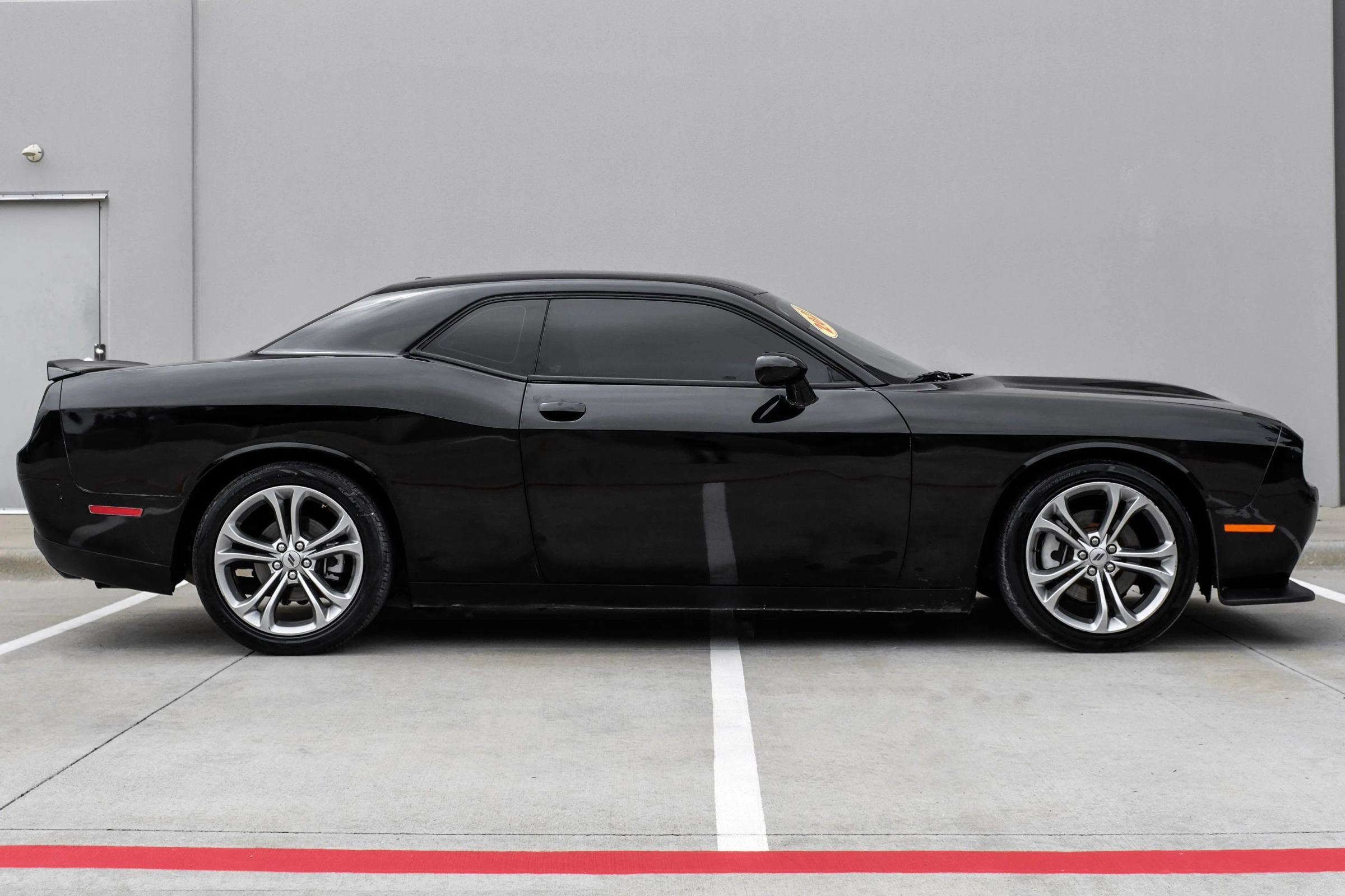 Used 2021 Dodge Challenger R/T RWD image 3