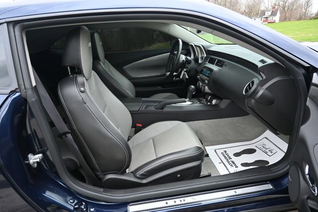 Used 2010 Chevrolet Camaro SS image 19