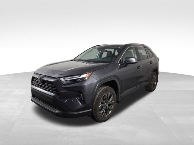 Used 2025 Toyota RAV4 XLE Premium image 2