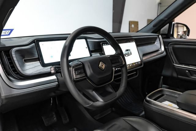 Used 2025 Rivian R1S Adventure AWD/4WD image 3