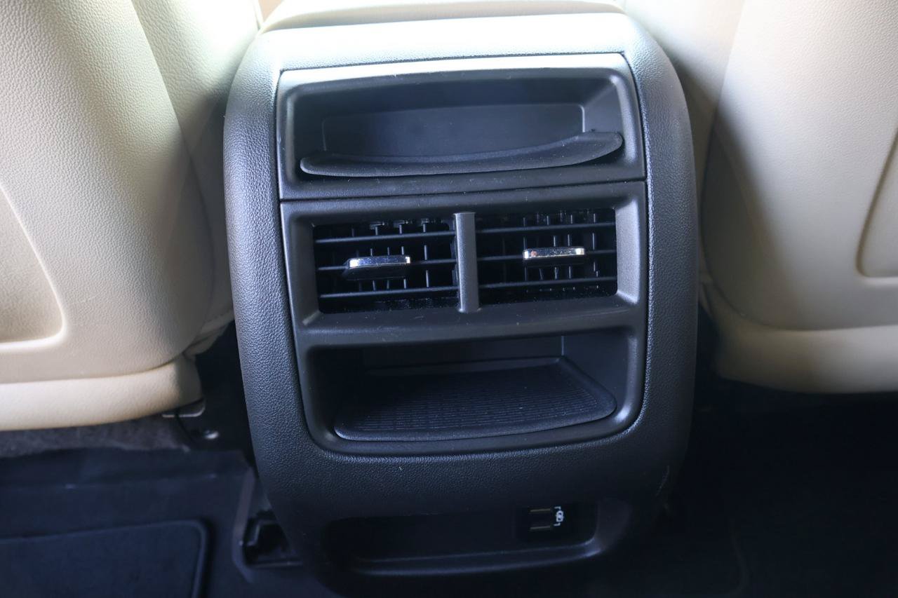 Used 2017 Cadillac XT5 FWD image 15