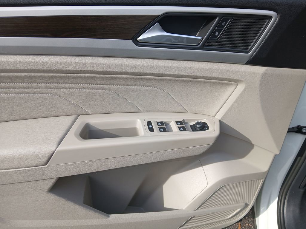 Used 2022 Volkswagen Atlas SE image 11