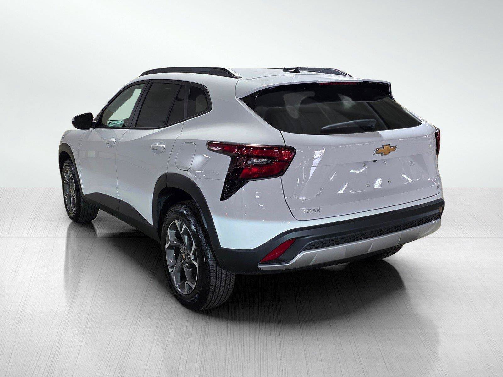 New 2026 Chevrolet Trax LT FWD image 5