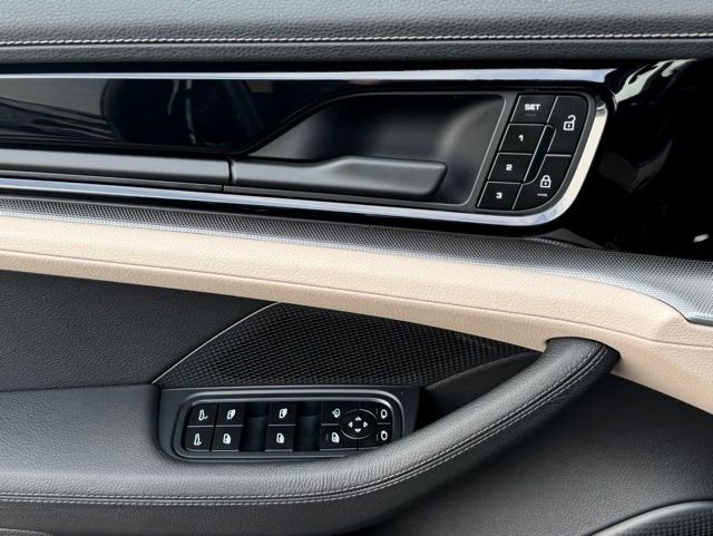 New 2026 Porsche Panamera 4 image 14