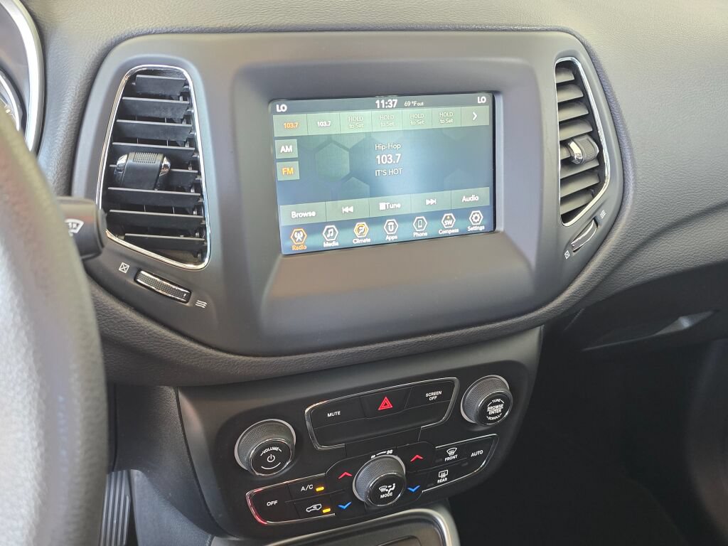 Used 2020 Jeep Compass Sport FWD image 18