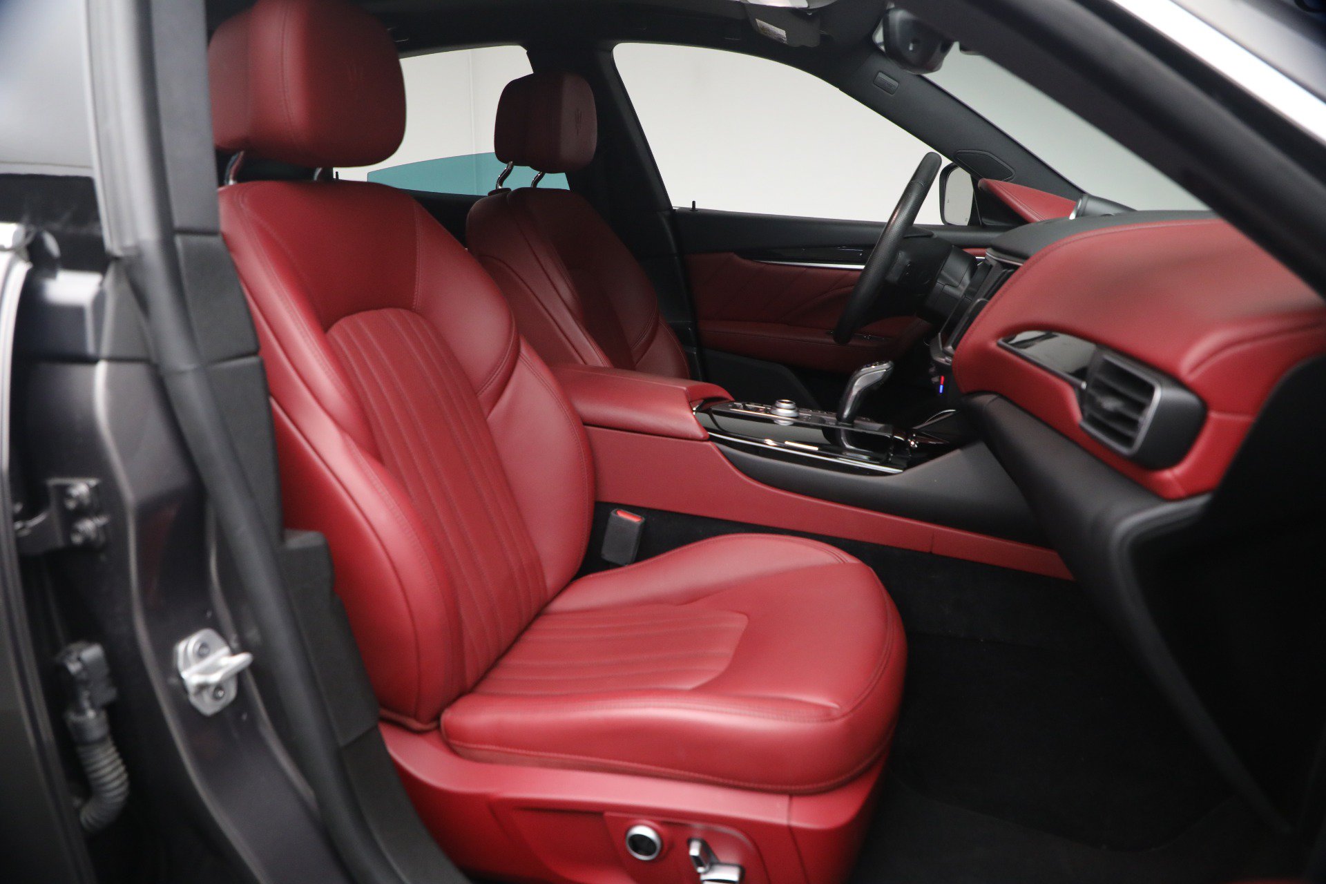 Certified 2022 Maserati Levante GT AWD/4WD image 15