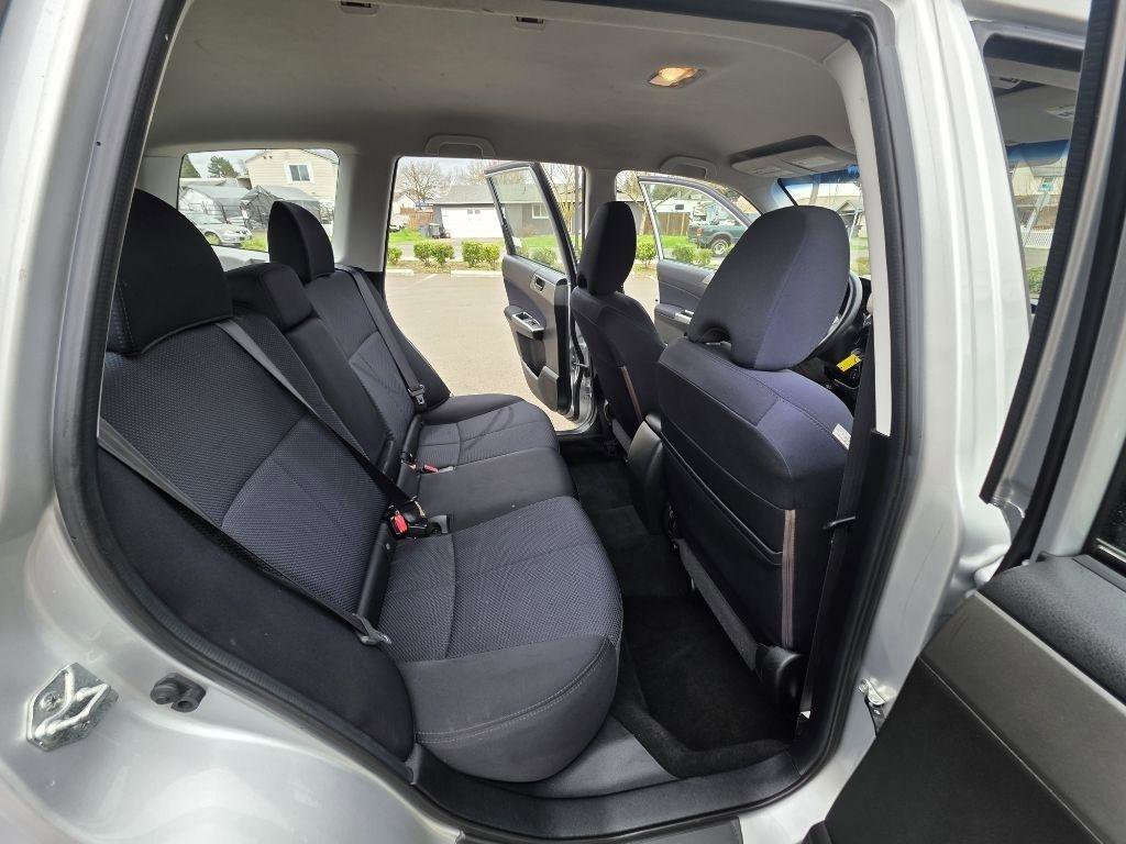 Used 2011 Subaru Forester 2.5X w/ Alloy Wheel Value Pkg image 15