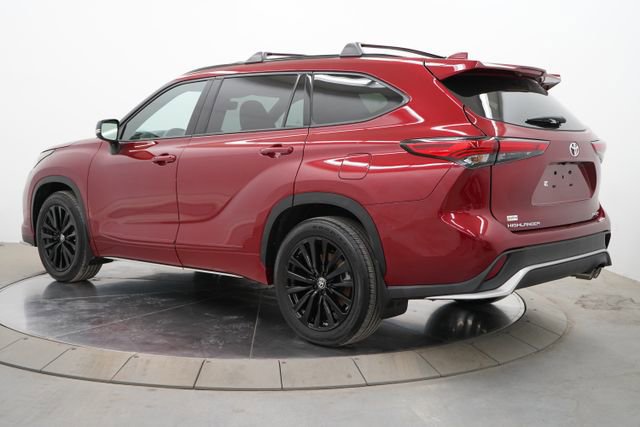 Used 2023 Toyota Highlander XSE image 5