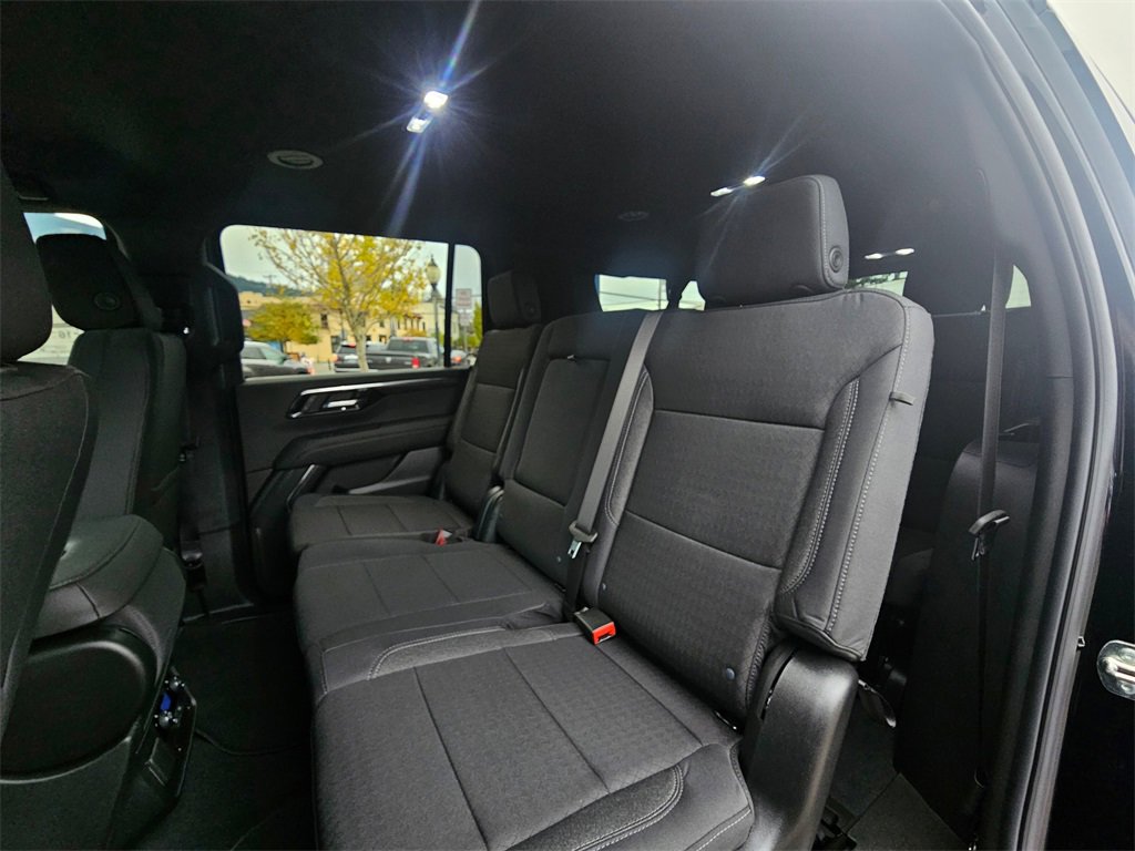 New 2026 Chevrolet Suburban LS image 21
