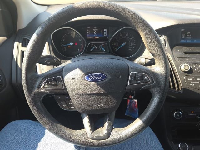 Used 2017 Ford Focus SE FWD image 27