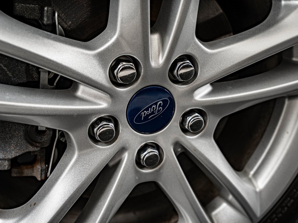 Used 2018 Ford Fusion SE image 8