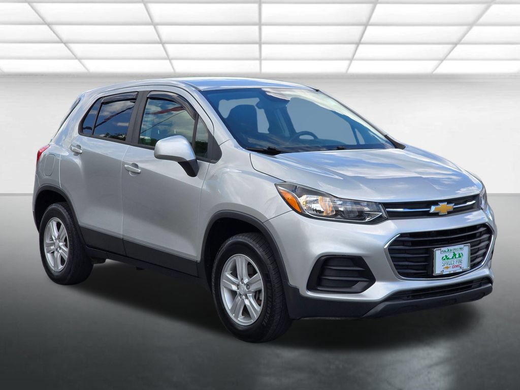Certified 2020 Chevrolet Trax LS w/ Tint and Cruise Package AWD/4WD image 14