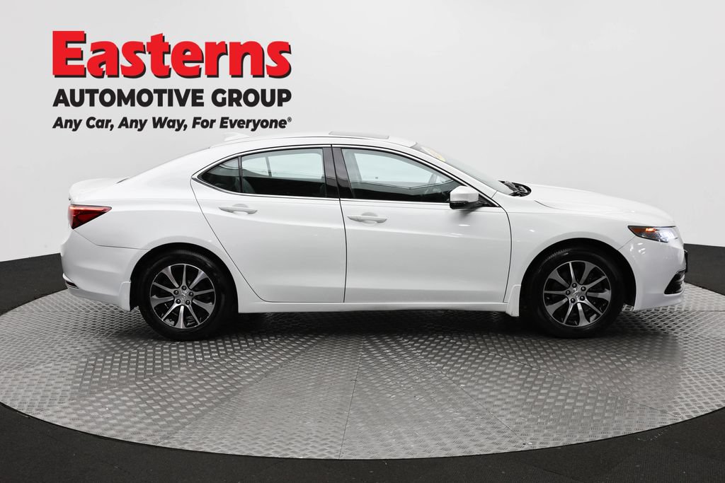 Used 2017 Acura TLX FWD image 4