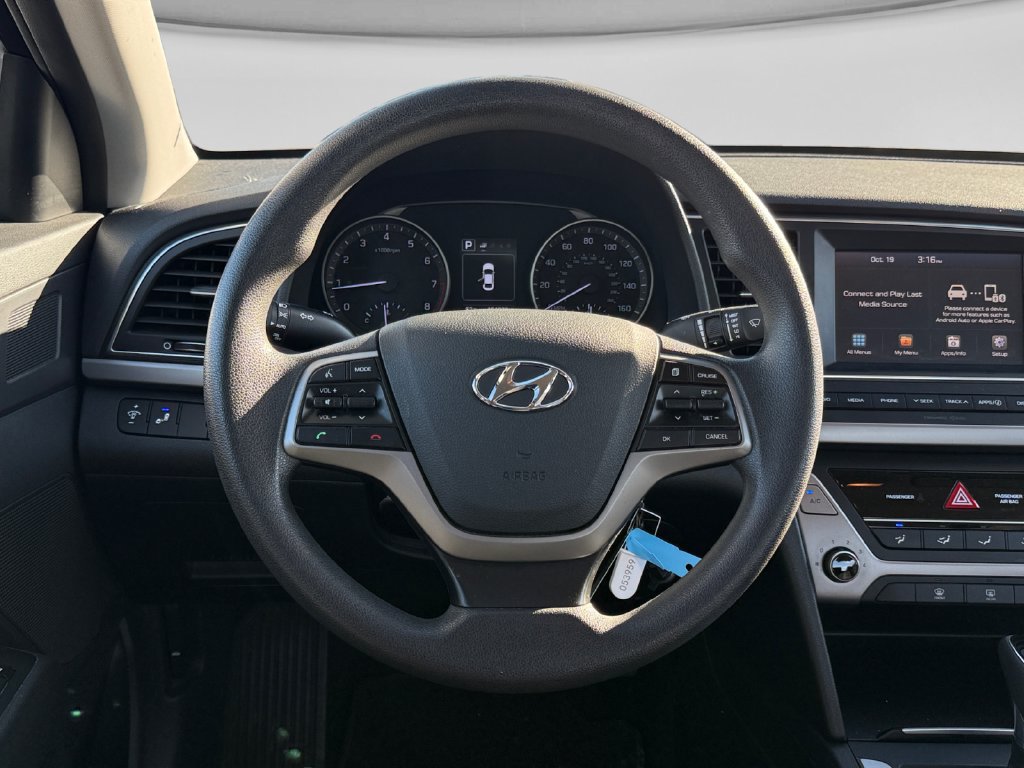 Used 2018 Hyundai Elantra SEL w/ Cargo Package FWD image 11