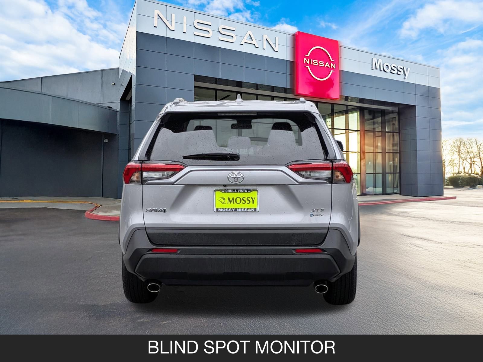 Used 2025 Toyota RAV4 XLE image 9