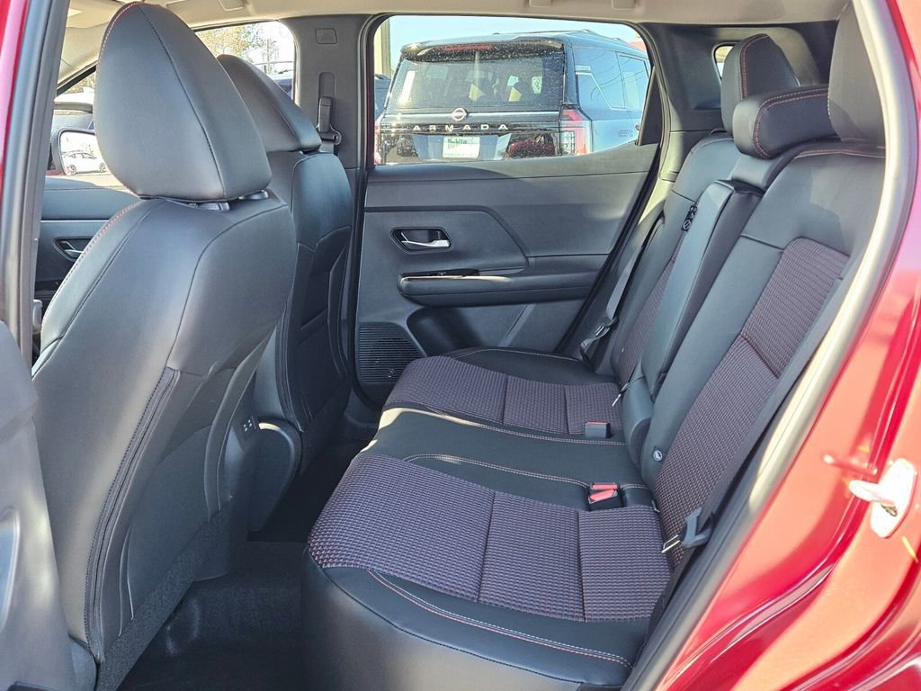 New 2026 Nissan Kicks SR w/ Cold Weather Package image 4