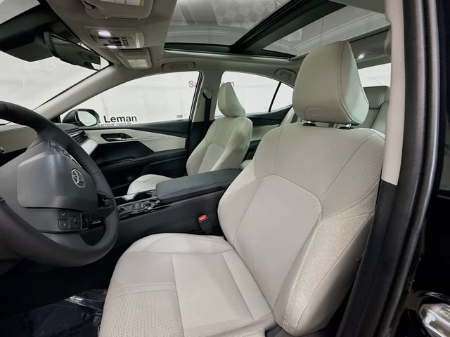 Used 2026 Toyota Camry XLE AWD/4WD image 21