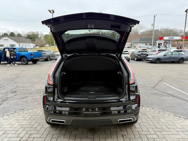 Used 2024 Cadillac XT4 Sport image 12